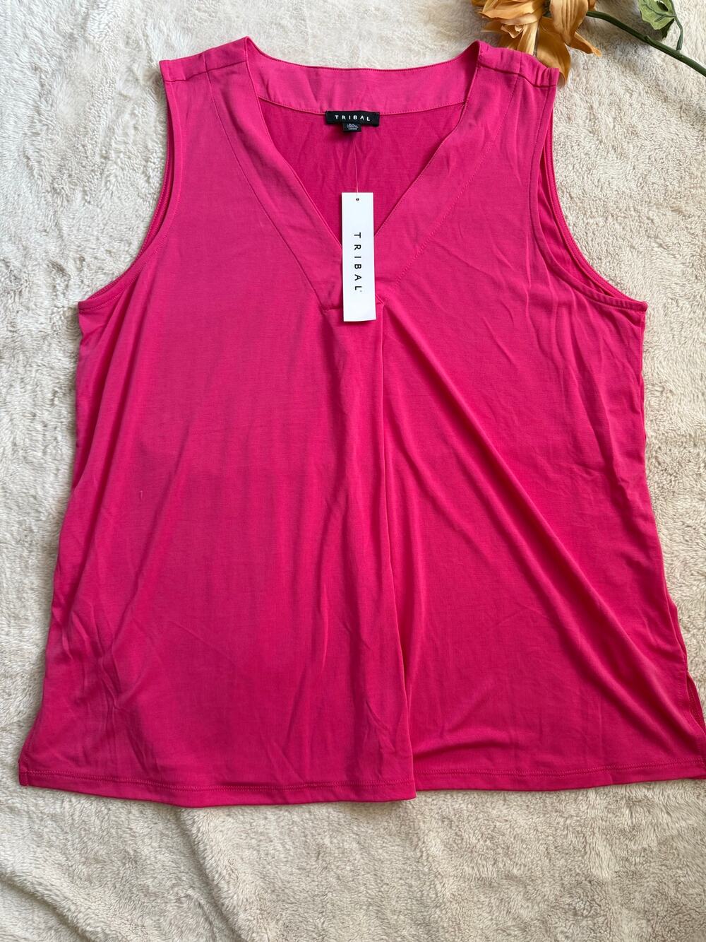 Tribal Pink V-Neck Tank Top Size L NWT